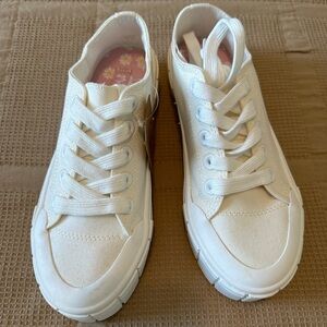 Target Sneakers (Women’s)
